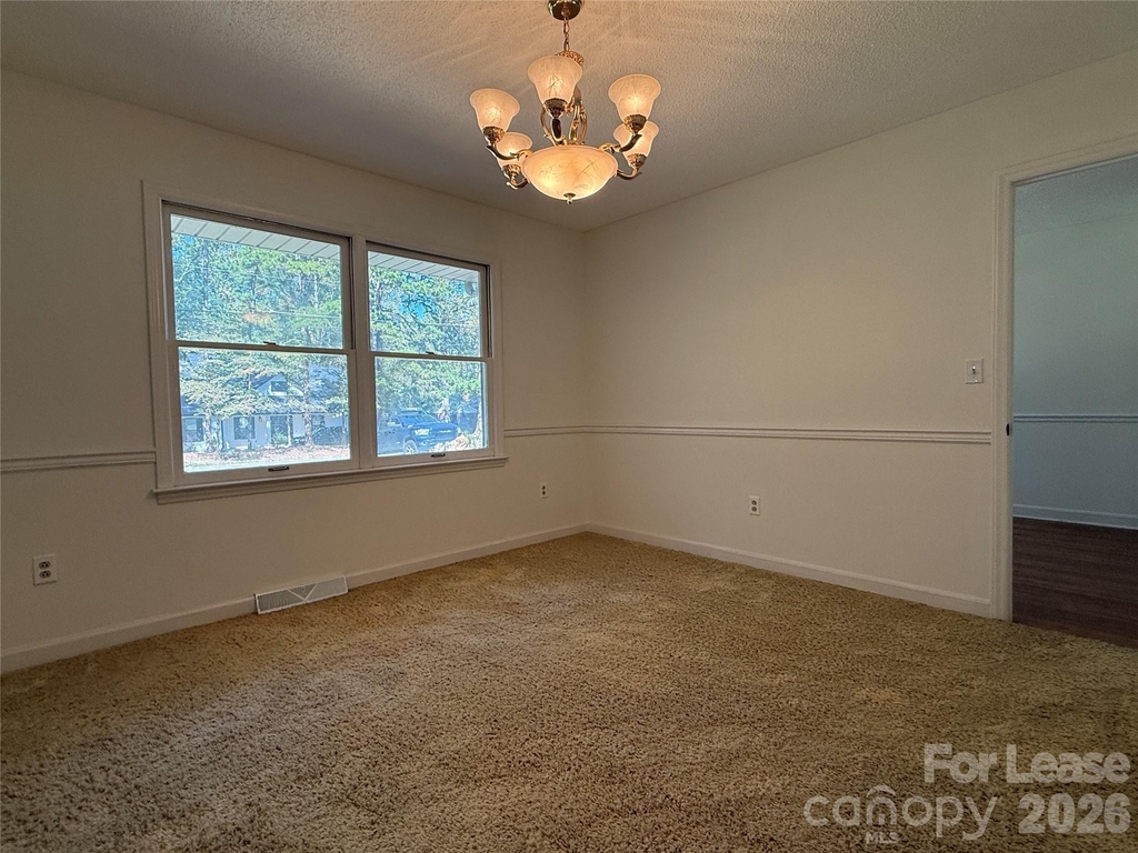 8806 Crestwood Drive - Photo 9