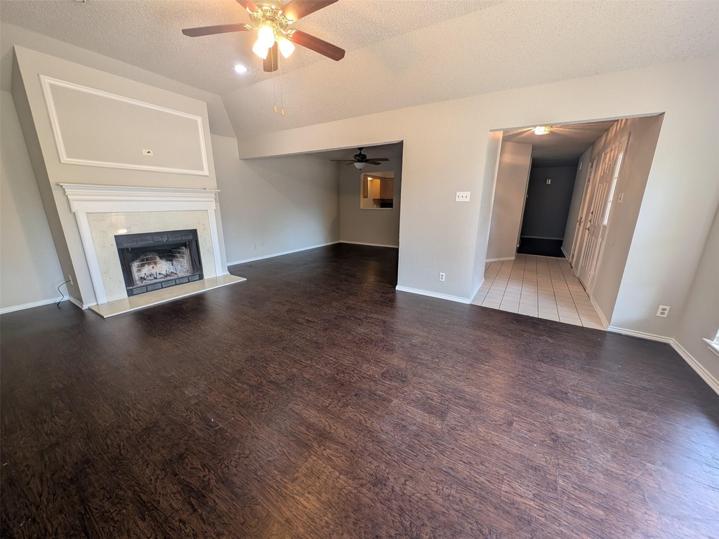 115 Meadowview Drive - Photo 3