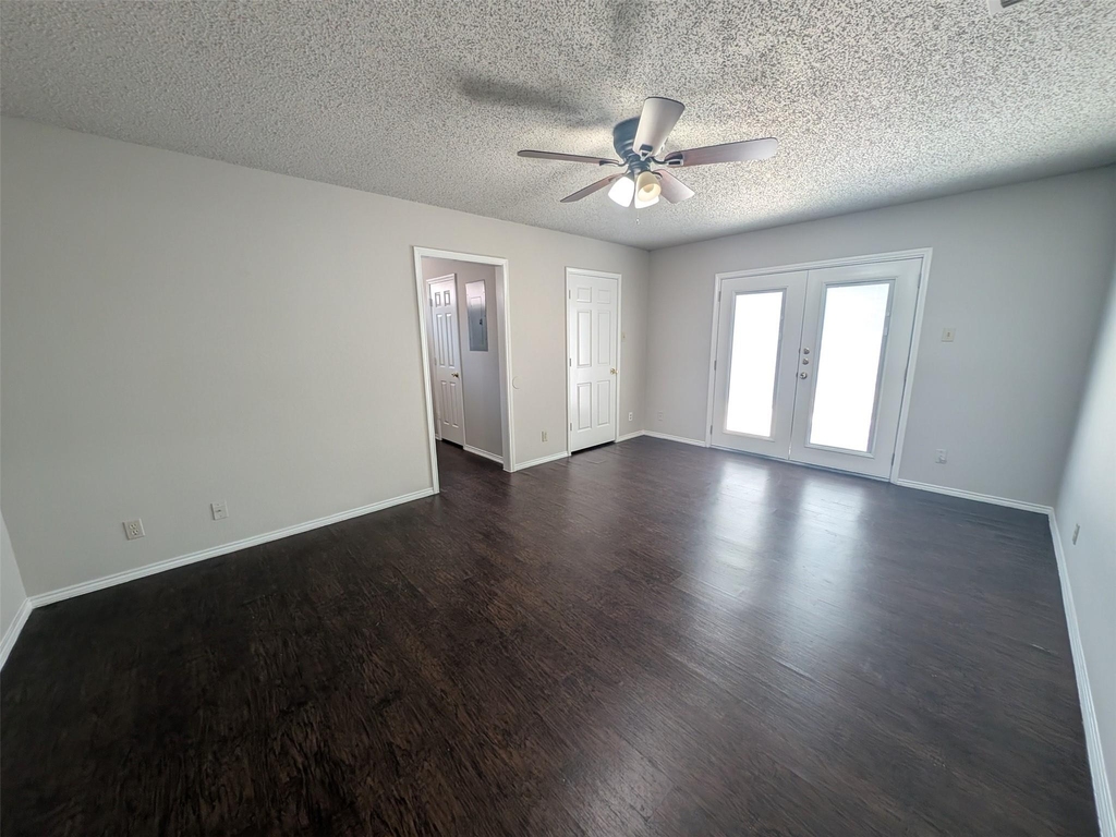 115 Meadowview Drive - Photo 6