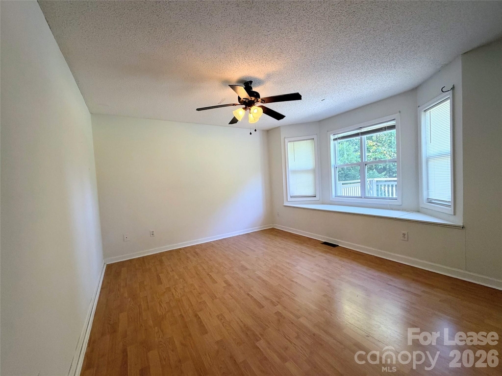 212 Northchase Drive - Photo 6