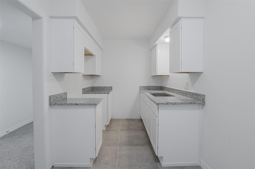 5055 Ridglea Lane - Photo 5