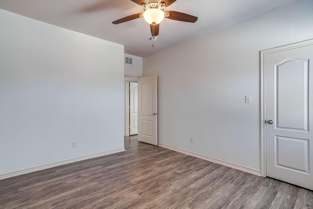 1300 Ocotillo Lane - Photo 31