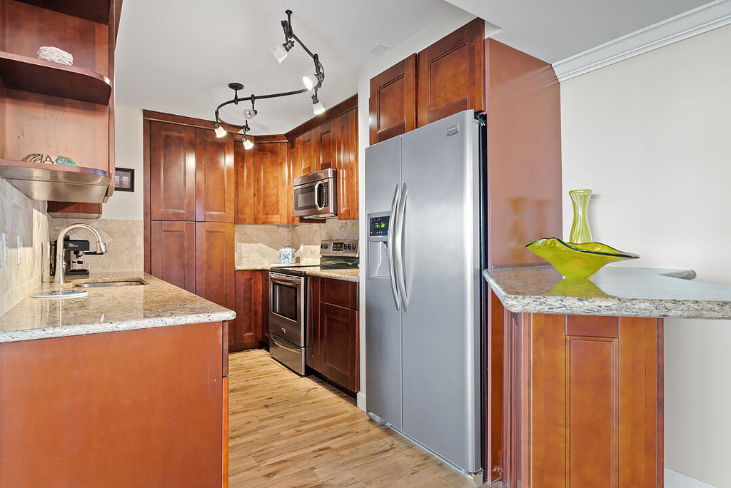 5600 N Flagler Drive - Photo 0