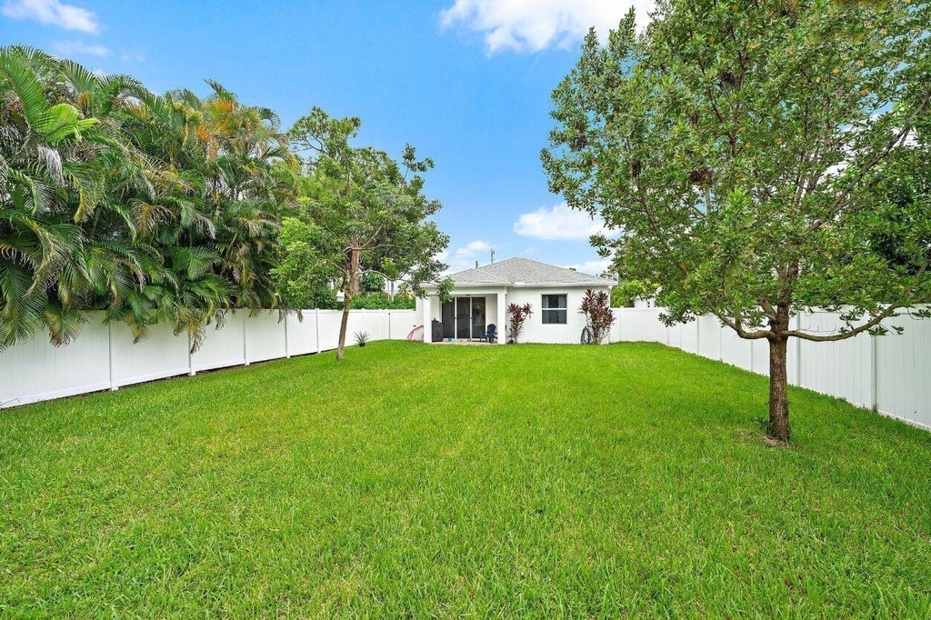 18050 Limestone Creek Road - Photo 18