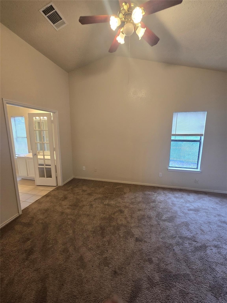 919 Gaynor Avenue - Photo 6