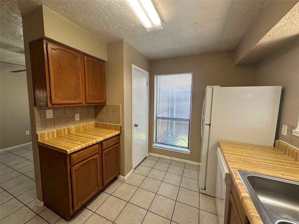 4045 Cavalry Drive - Photo 14