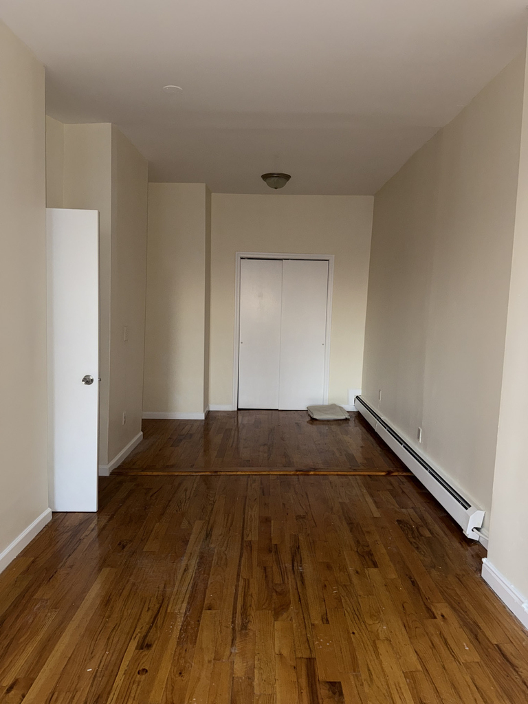 985 Nostrand Avenue - Photo 3