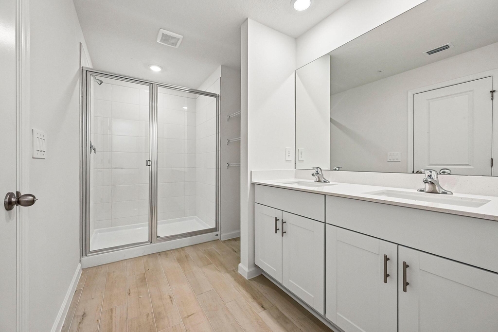 642 Salisbury Circle - Photo 20