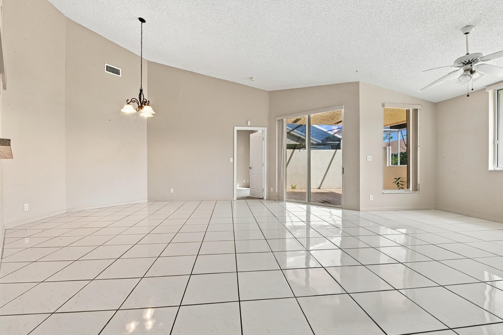 9733 Boca Gardens Circle N - Photo 11