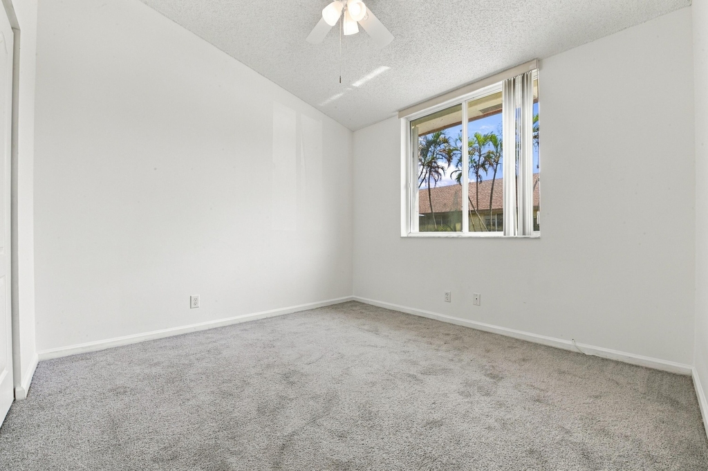 9733 Boca Gardens Circle N - Photo 22