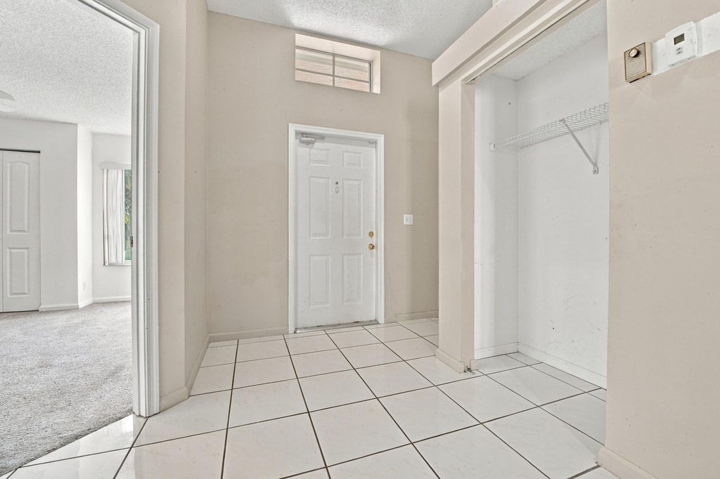 9733 Boca Gardens Circle N - Photo 6