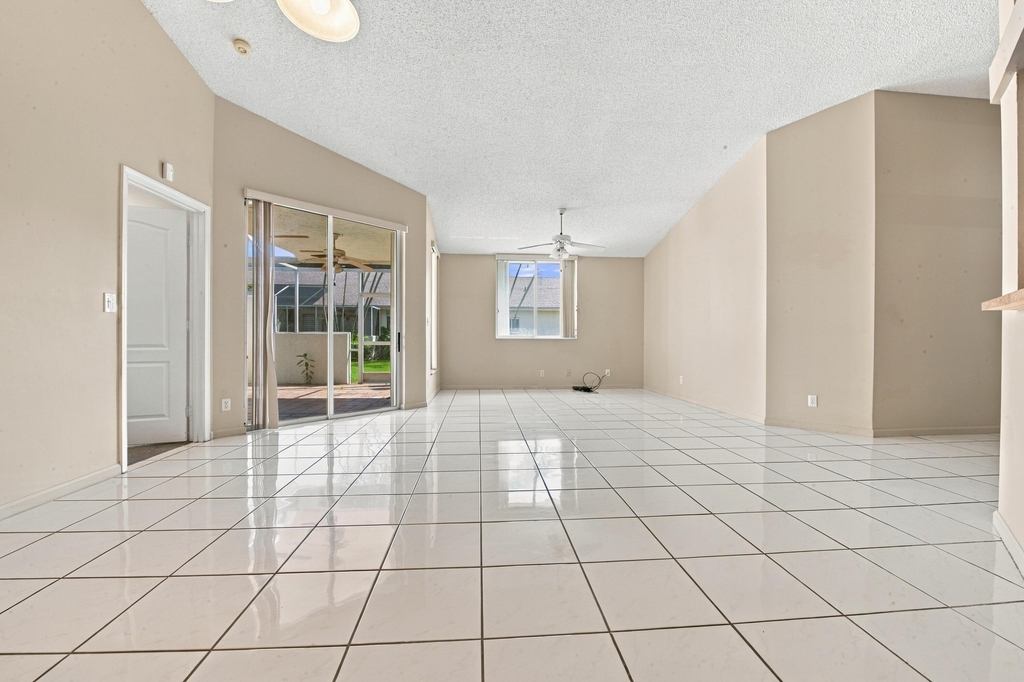 9733 Boca Gardens Circle N - Photo 10