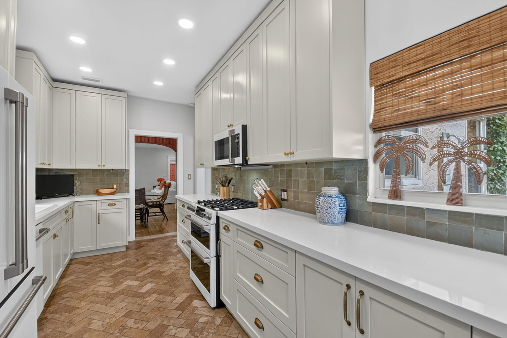 426 30th Street - Photo 12