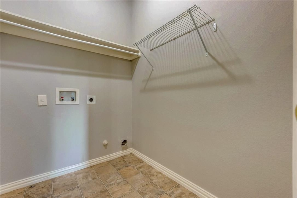 2300 Reston Drive - Photo 14