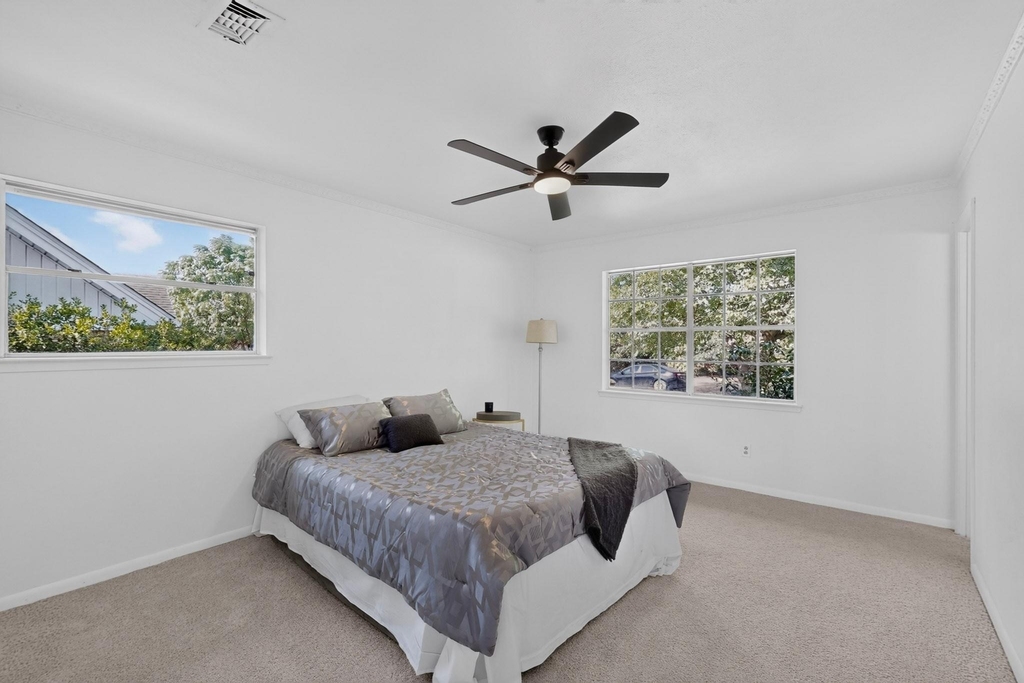 5451 Lubbock Avenue - Photo 17