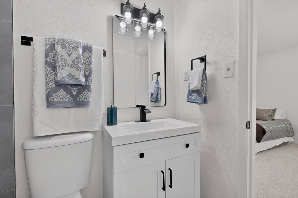 5451 Lubbock Avenue - Photo 19