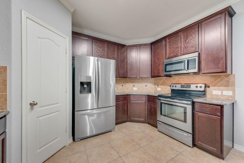 5836 Sunny Meadow Lane - Photo 12