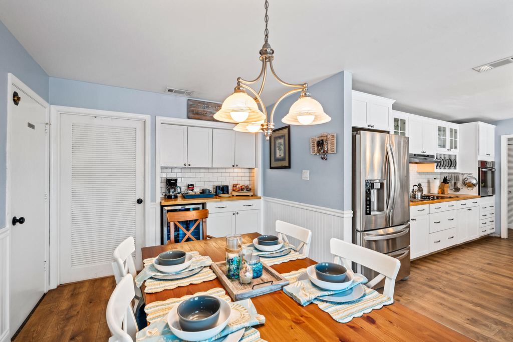 611 East Drive - Photo 15