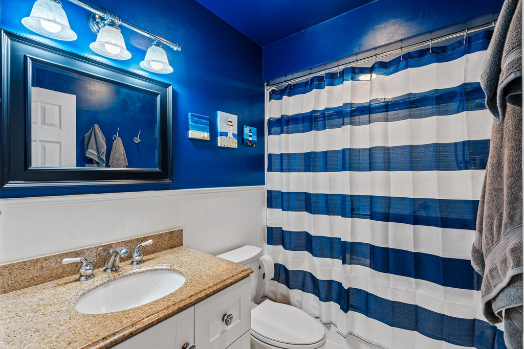 611 East Drive - Photo 22