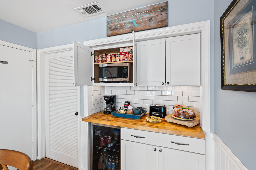 611 East Drive - Photo 11