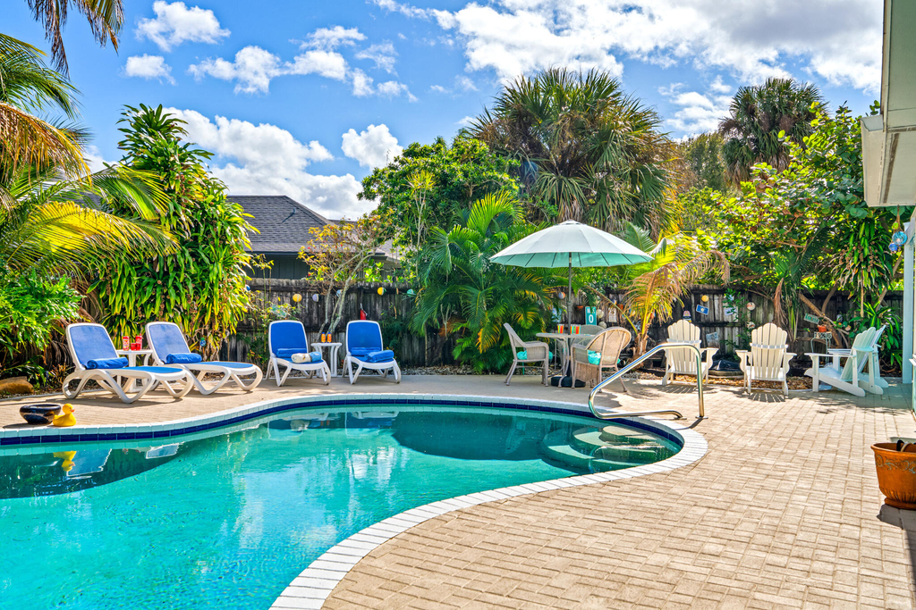 611 East Drive - Photo 31