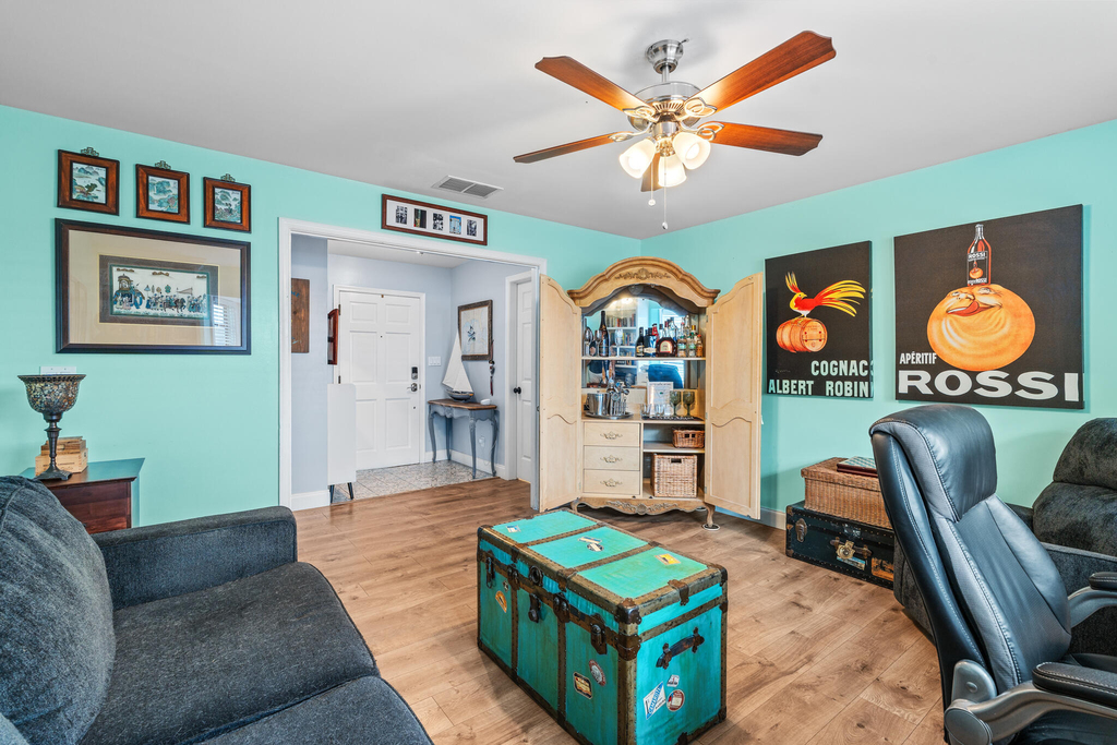 611 East Drive - Photo 17