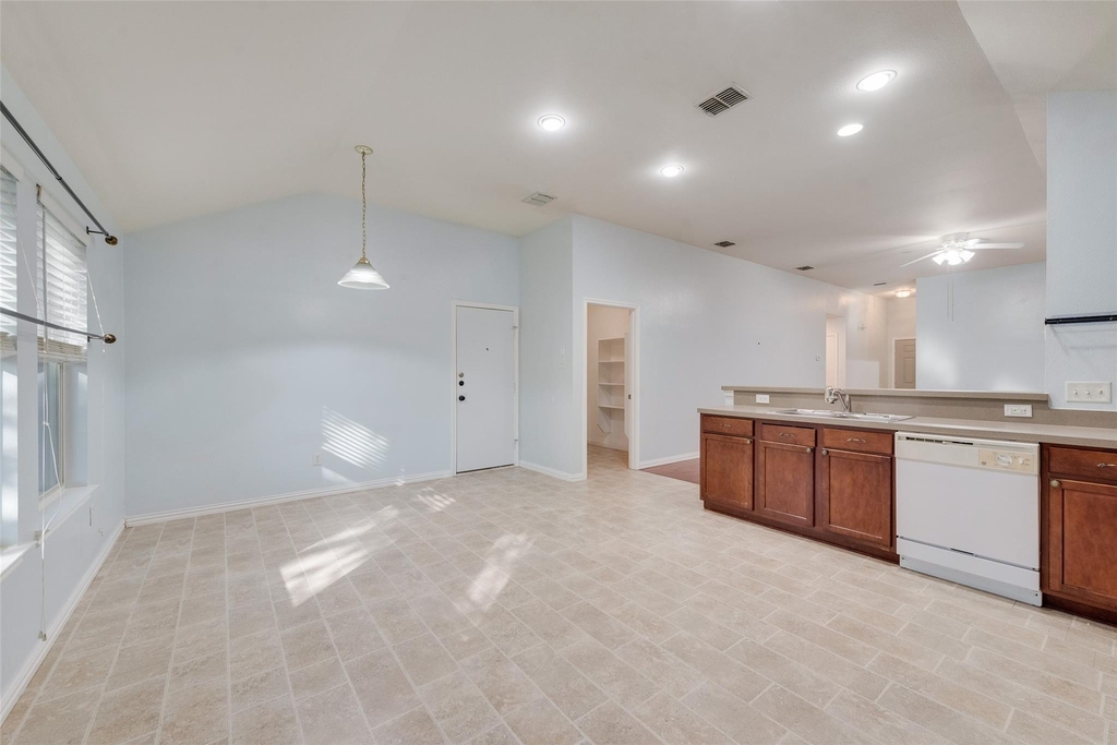 3315 Choir Street - Photo 8