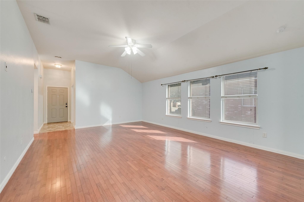 3315 Choir Street - Photo 5
