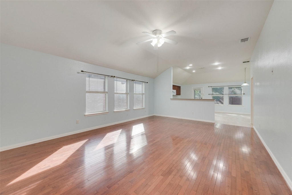 3315 Choir Street - Photo 2