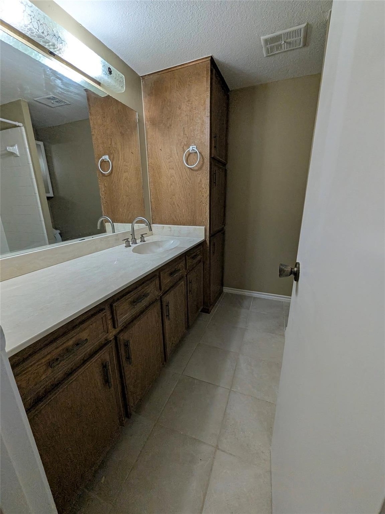 320 N Charles Street - Photo 9