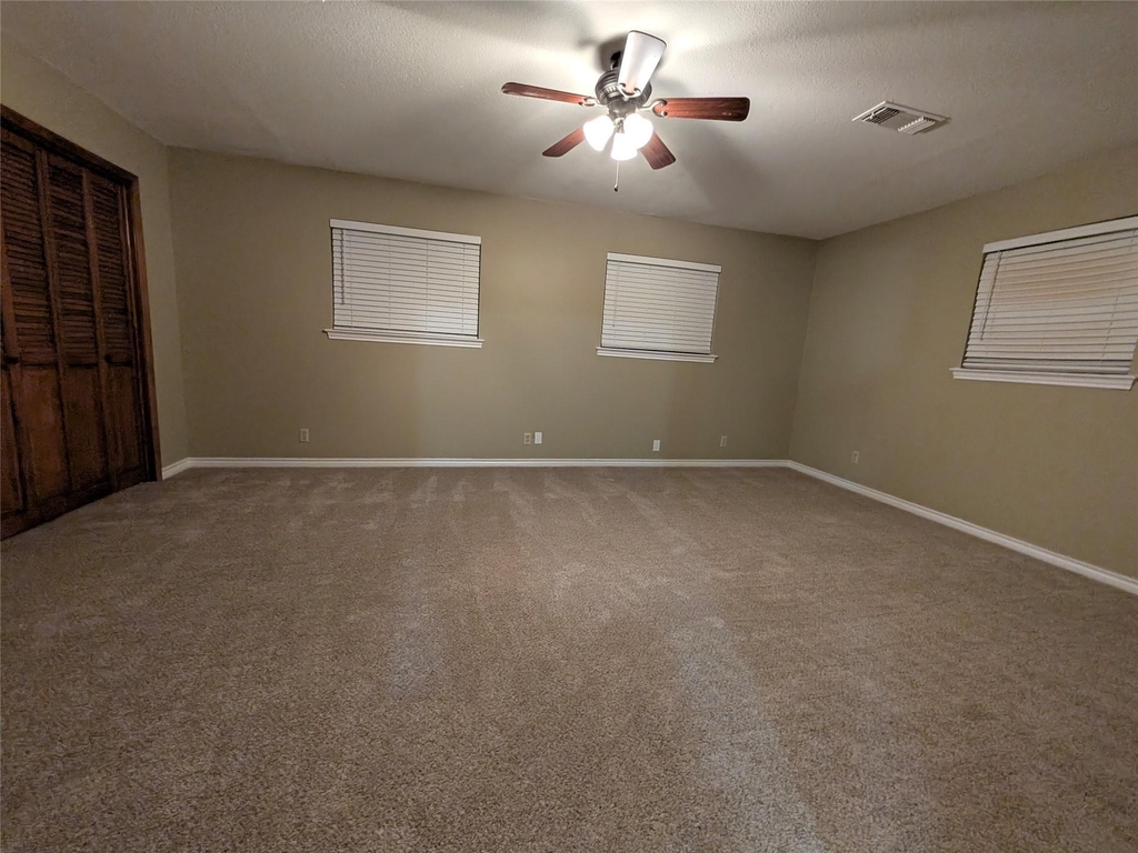 320 N Charles Street - Photo 6