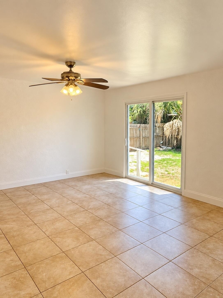 5260 Ne 16th Avenue - Photo 11