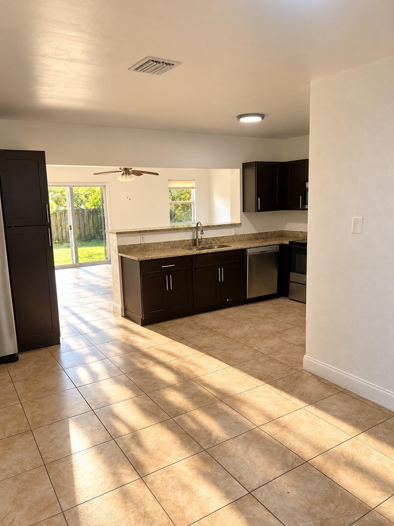 5260 Ne 16th Avenue - Photo 7
