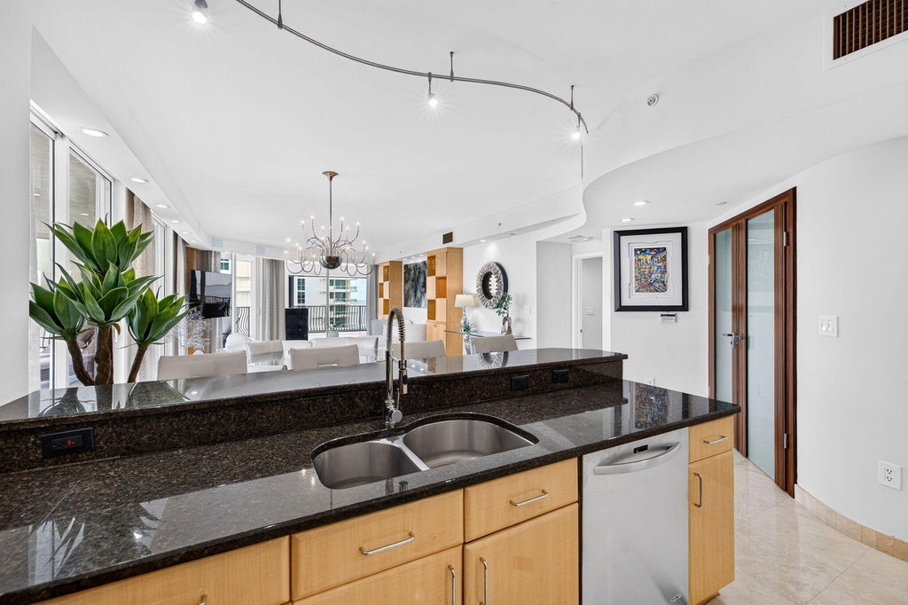 100 S Birch Road - Photo 36