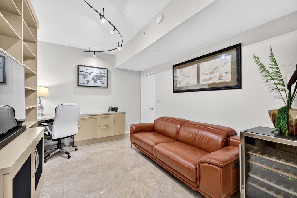 100 S Birch Road - Photo 41
