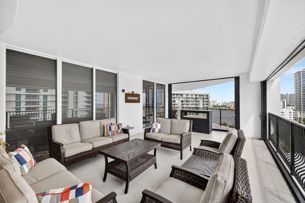 100 S Birch Road - Photo 16