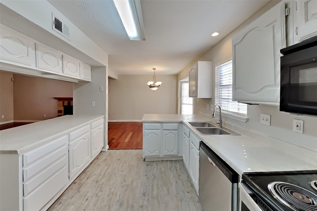 4129 Ballard Trail - Photo 4