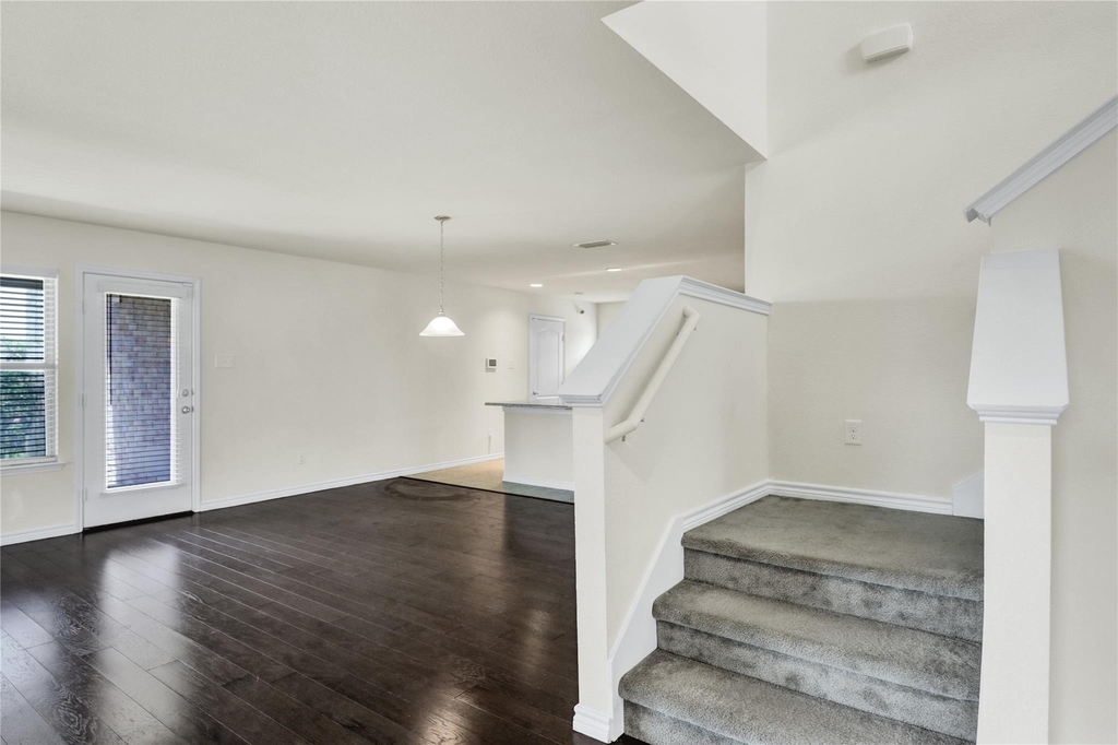 728 Snapdragon Lane - Photo 7