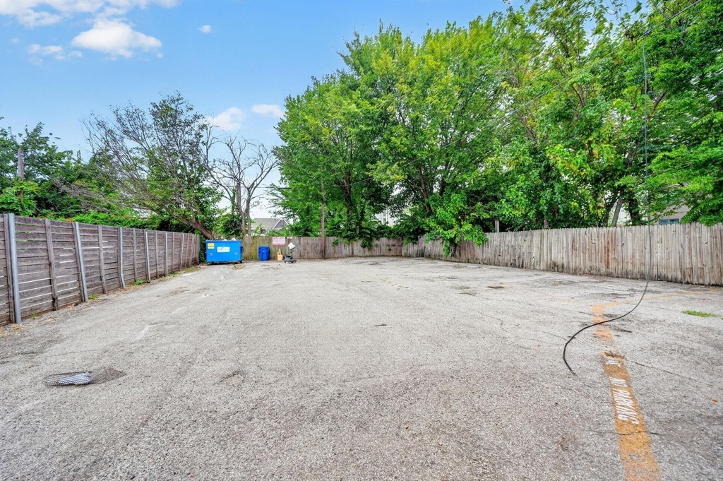 1417 Bennett Avenue - Photo 9