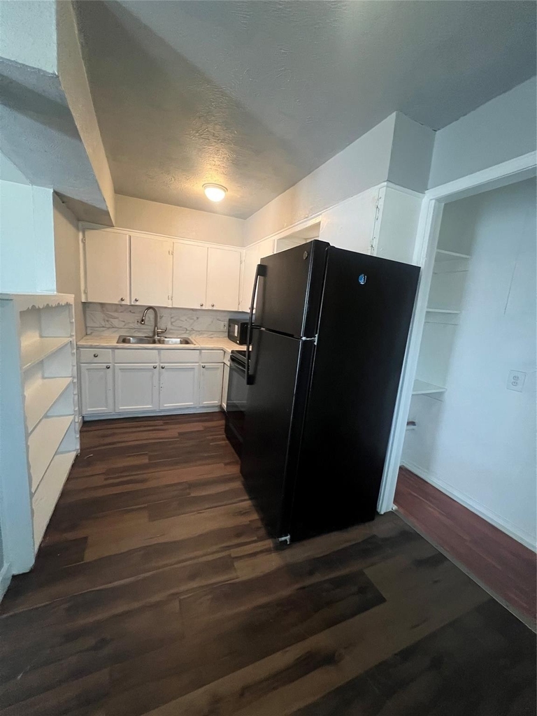 1417 Bennett Avenue - Photo 5