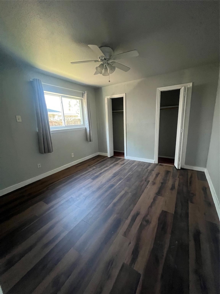 1417 Bennett Avenue - Photo 1
