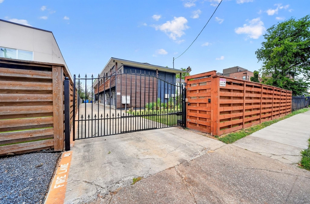 1417 Bennett Avenue - Photo 8