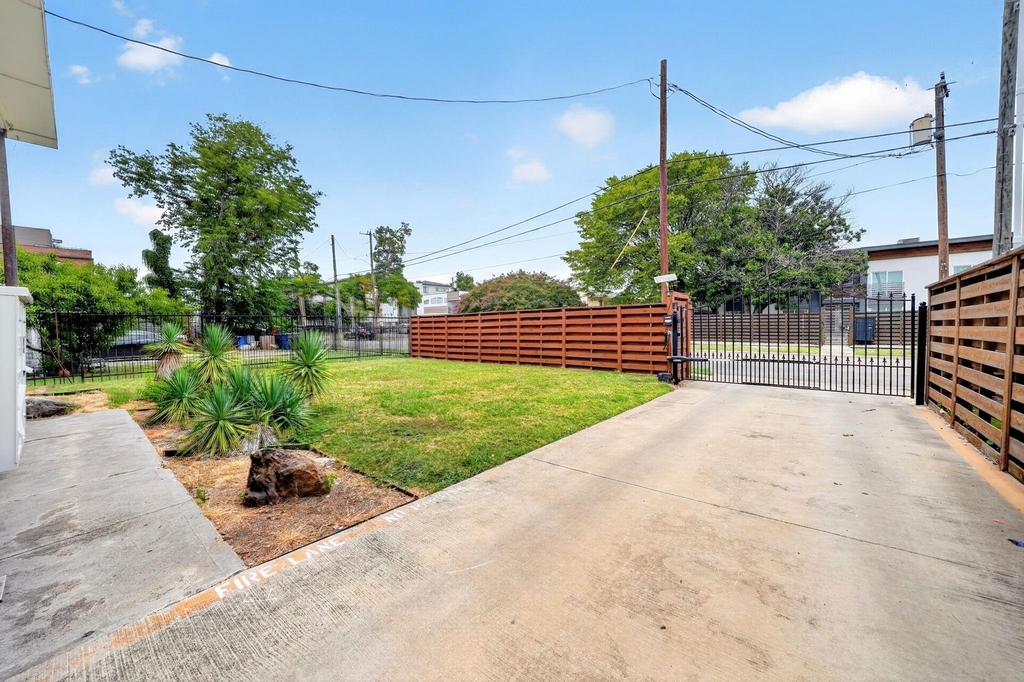 1417 Bennett Avenue - Photo 7