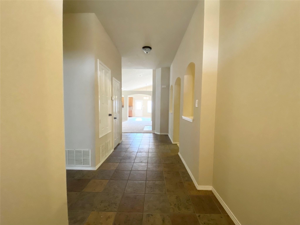 11159 Snyder Drive - Photo 2