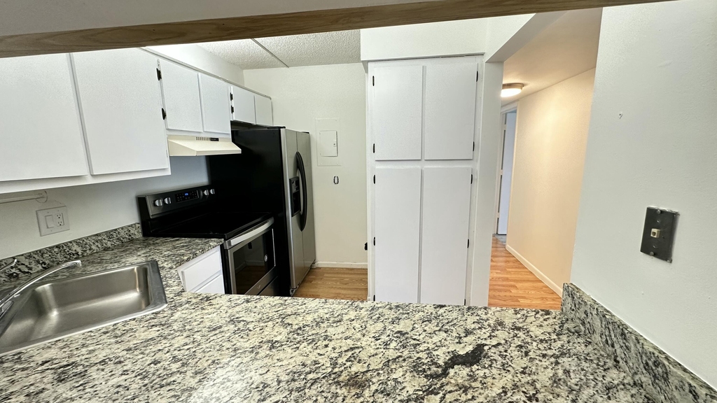 1111 Green Pine Boulevard - Photo 6