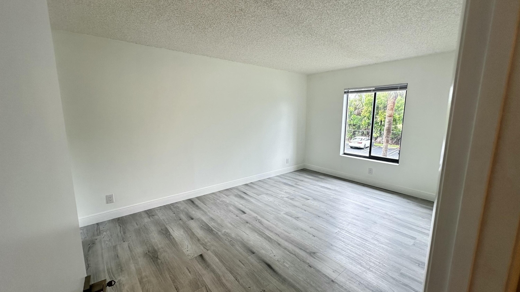 1111 Green Pine Boulevard - Photo 29