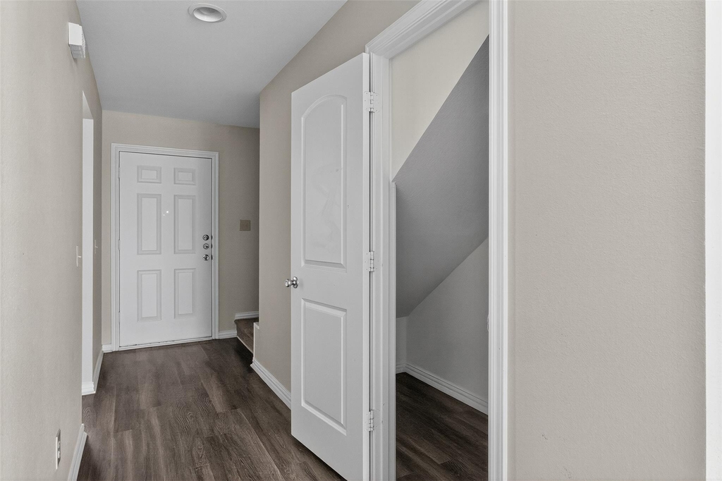 1712 S Waco Street - Photo 18