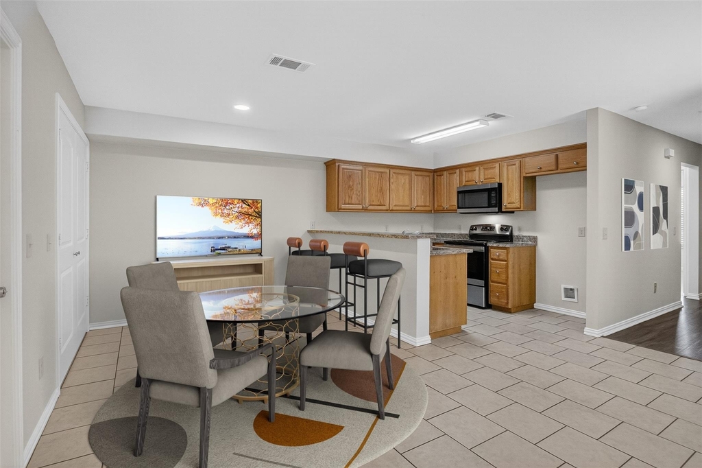 1712 S Waco Street - Photo 10