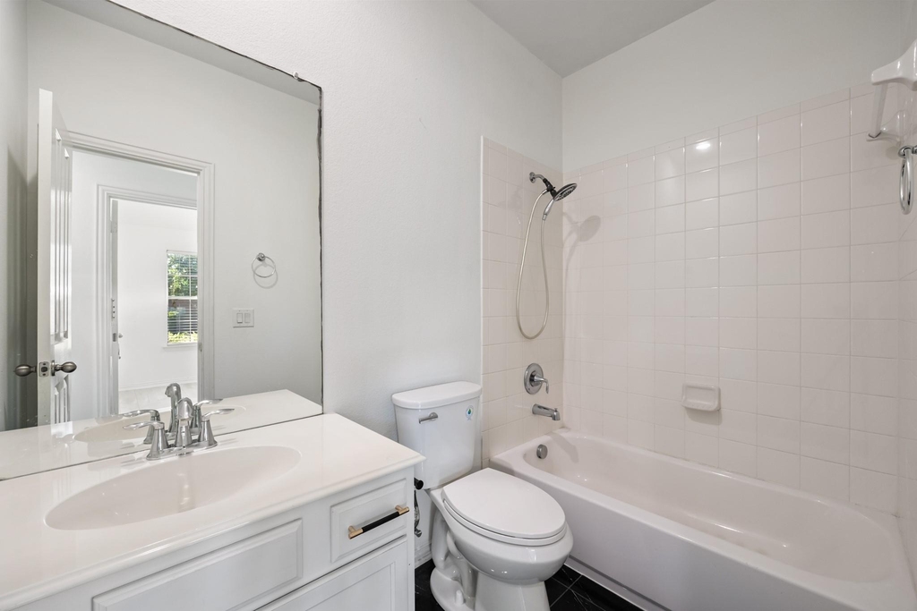 221 Cliffbrook Drive - Photo 17