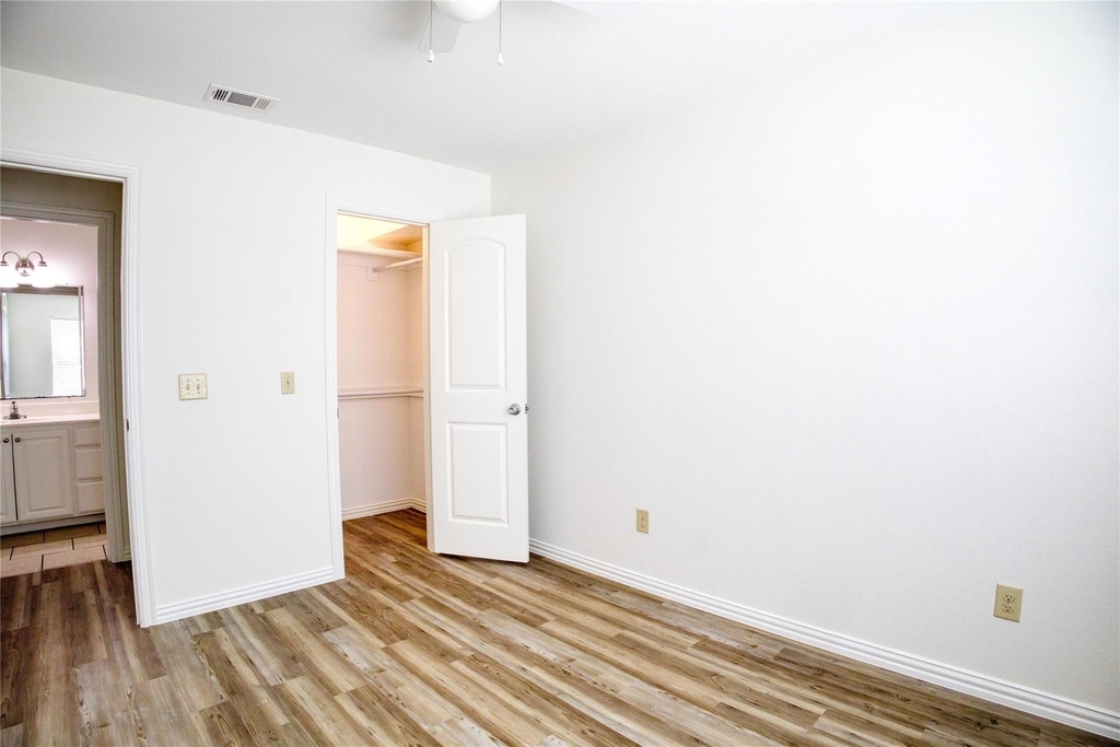 1708 S Waco Street - Photo 16